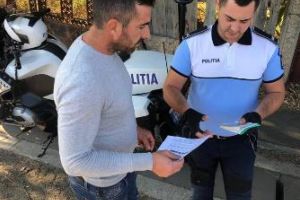 Poliţia Rutieră derulează activităţi de informare a şoferilor cu privire la modificările legislative privind circulaţia pe drumurile publice