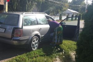 FOTO! Vânzători ambulanţi, amendaţi cu câte 2.000 de lei de poliţiştii botoşăneni. Ce au găsit oamenii legii în maşinile acestora!