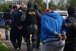 Hotii din Braila si-au schimbat raza de actiune / Patru braileni sunt banuiti ca au dat iama in doua societati comerciale din Campina