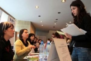 Bursa locurilor de muncă pentru absolvenţi va avea loc pe 18 octombrie