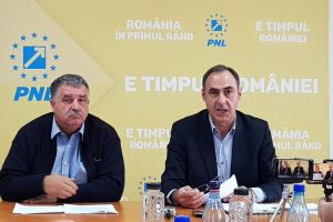 Convinşi că „interesul a fost desfiinţarea Aeroportului”, PNL-iştii din CJ Bihor cer alt Consiliu de Administraţie şi alt concurs pentru funcţia de director