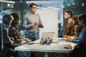 5 sfaturi pentru armonie intr-un birou cu numar limitat de angajati