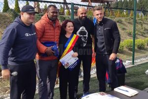 Primarul din Berchişeşti, Violeta Țăran, le-a mulţumit participanţilor la Turneul de ...