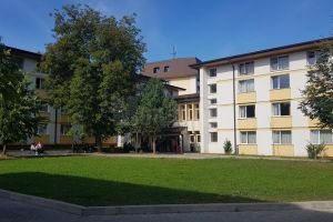 Universitatea începe reabilitarea Căminului 1 pentru a asigura un confort superior în toate ...