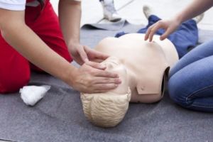 Curs de prim-ajutor, la Sala Polivalentă din Târgu-Mureş