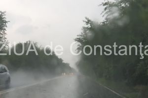 Alerta meteo: Ploi insemnate cantitativ in toata tara pana vineri dimineata