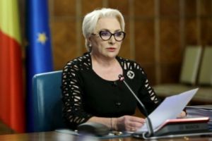 Viorica Dăncilă: 'Moţiunea de cenzură cu care ne ameninţă opoziţia nu va trece nici de această dată'