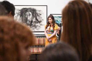 Premiera in familia Hagi. Kira a vernisat, la Bucuresti, prima expozitie personala (galerie foto)