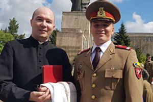 Împreună pentru pace. Adrian Blăjuţă vs Paul Blăjuţă