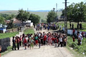 Culmea sărăciei la Lungani: au rămas şi fără ajutorul social