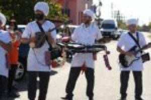 Căminele s-au pus din nou şi mişcare la Margina. Evenimentul de la limita judeţului, un succes