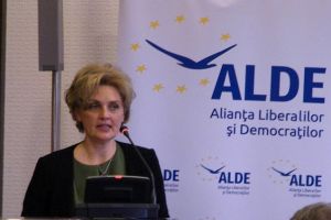 Laura Bratosin dă cu Tăriceanu de pământ: Vă mai amintiţi crezul liberal?