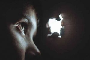 Bărbatul din Alba care a agresat sexual un copil de 14 ani, rămâne în arest preventiv