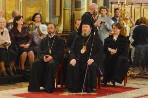 Sofronie, în vizor! O mână de credincioşi bihoreni cer caterisirea episcopului ortodox al Oradiei pentru că a participat la o slujbă a greco-catolicilor