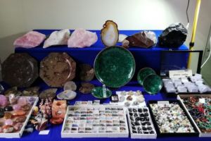 FOTO: ”Piatra Neagră”, vedeta expoziţiei ”Mineralia”