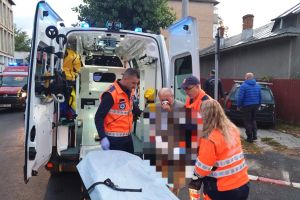 Scriitorul George Coandă rănit într-un accident, provocat de un şofer care nu a oprit la Stop