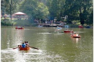 Consiliul Judetean Prahova aloca fonduri pentru modernizarea Parcului Bucov. Lacul va avea plaja, iar parcarea va fi extinsa