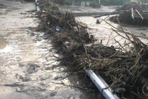 Consiliul Judeţean Prahova construieşte un nou pod peste pârâul Bertea, în satul Lutu Rosu