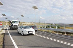 Şoseaua de centură a Sucevei, plină de maşini din primele minute de la deschidere