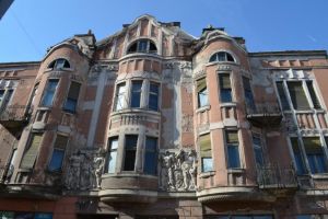 CAMPANIE PortalSM. Frumuseţile uitate ale Sătmarului: Casa cu atlanţi!