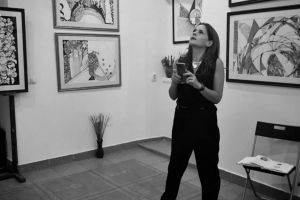 Lucrarile medicului-artist Monica Stoian Grasa, fata-n fata cu publicul hunedorean: Geometria Inocentei“ vorbeste despre simbolurile unei alte dimensiuni