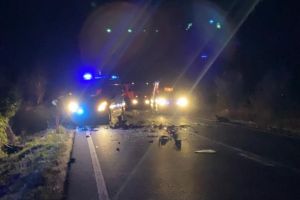 Accident cu 4 victime pe DN 79, în zona Gepiu. Două persoane au murit, trafic blocat (FOTO)
