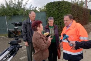 Localnici din zona intersecţiei şoselei de centură cu drumul spre Moara i-au cerut lui ...