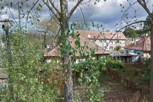 Reprezentanţii fermei Seviş vin cu lămuriri legat de evacuarea familiilor din apartamente