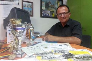 FOTO. Un dascăl din Alba, „Domnu’ Trandafir” al kartiştilor de la Palatul Copiilor din Cealaltă Capitală