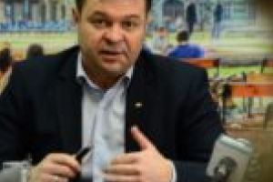 Robu şi Pirtea critică politica pentru educaţie a Guvernului PSD