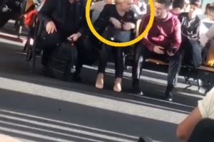 Fără fiţe si figuri. Viorica Dancila, surprinsă la coadă la îmbarcare pe aeroportul din Istanbul