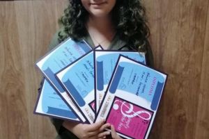 O tanara din Cernavoda a luat mai multe premii la un festival de muzica in Bucuresti