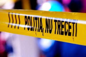 Crimă înfiorătoare: O tânără de 17 ani ucisă de iubitul ei, care i-a tăiat gâtul. Bărbatul a mai încercat să o omoare în trecut