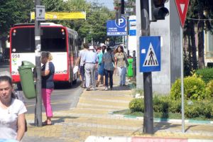 Chioşcurile cu „ronţănele” din staţiile Publitrans, pe făraş