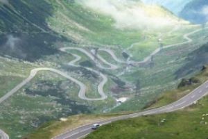 Transfăgărăşanul a ajuns în National Geografic - Este enumerat printre cele mai spectaculoase drumuri din lume