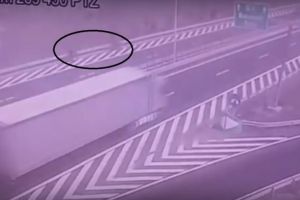 Motocicliştii care au mers pe contrasens pe autostradă la Sibiu – Poliţia i-a prins şi i-a amendat