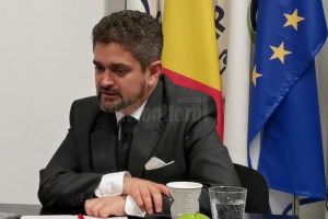 Paleologu vrea să fie preşedintele României prin votul „alegătorilor inteligenţi şi cu ...