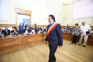 Robu nu renunţă la pensia specială aşa cum face primarul din Reşiţa: „Nu mă dedau la populisme”