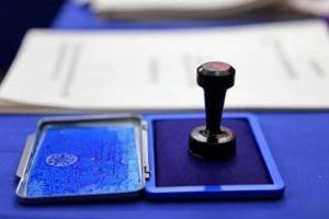 Surprize neplăcute. Angajaţii BEC şi-au găsit rudele moarte pe listele de semnături ale candidaţilor la preşedinţie