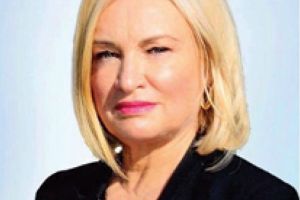 Cursa pentru prezidenţiale, în linie dreaptă: Viorica Dăncilă, pe poziţia 5 a buletinului de vot