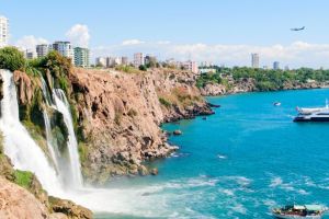 Oferta Mara International Tour: Inca mai exista locuri pentru vacanta in Antalya, Egipt sau Tunisia. Vezi alte oferte (VIDEO)