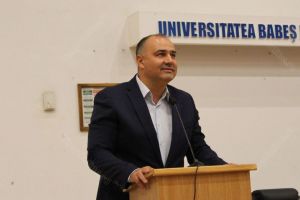 Ce le-a spus viceprimarul Cristian Niculae studenţilor de la Extensia Bistriţa a UBB