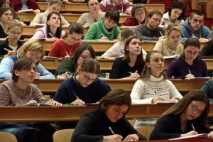 ANOSR: Încă un debut de an fără ministru, încă un an într-un sistem educaţional fără direcţie