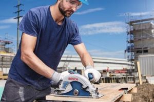 Statistici medicale versus norme de siguranţă în folosirea fierăstraielor circulare