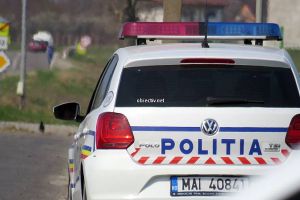 Reclamat că circulă haotic între Bucu şi Țăndărei. Nu a oprit la semnalul poliţiştilor. Urmărit şi prins în Slobozia Nouă