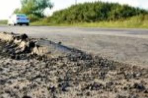 Dorel nu doarme! Proiectele pentru reabilitarea şi modernizarea drumurilor judeţene au statusul „loading”