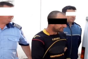 Argeşean tâlhărit după ce şi-a lefterit vecinii la jocuri