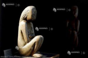 „Cuminţenia pământului”, „Rugăciune”, „Sărutul” – în expoziţia dedicată lui Brâncuşi, care deschide Festivalul Europalia