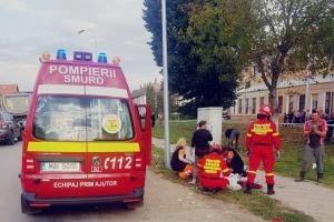 Tragedia de la Bod. Băieţelul de 7 ani se zbate între viaţă şi moarte