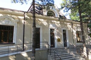 Biroul francez îşi reia miercuri activitatea după vacanţa de vară